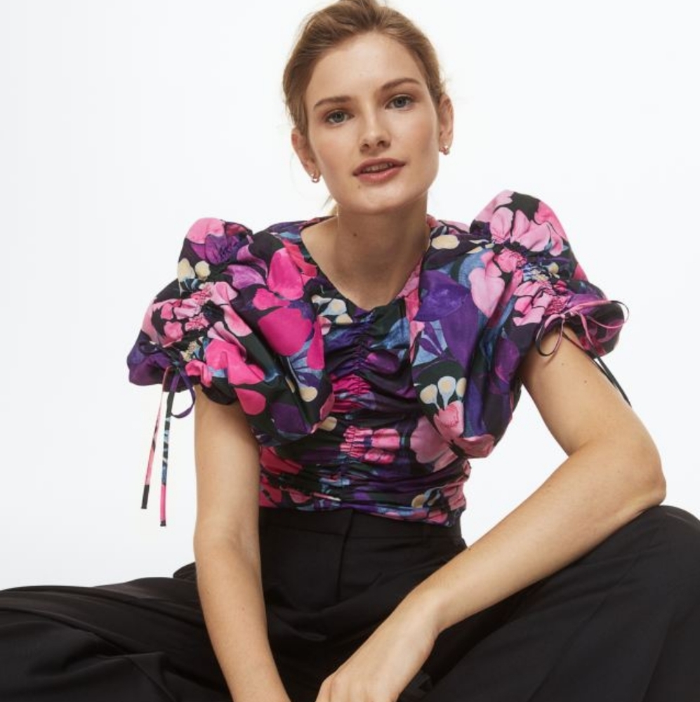 H&M Gathered Puff-sleeved Blouse Blouse Colorful Floral Print Sz M. NWOT